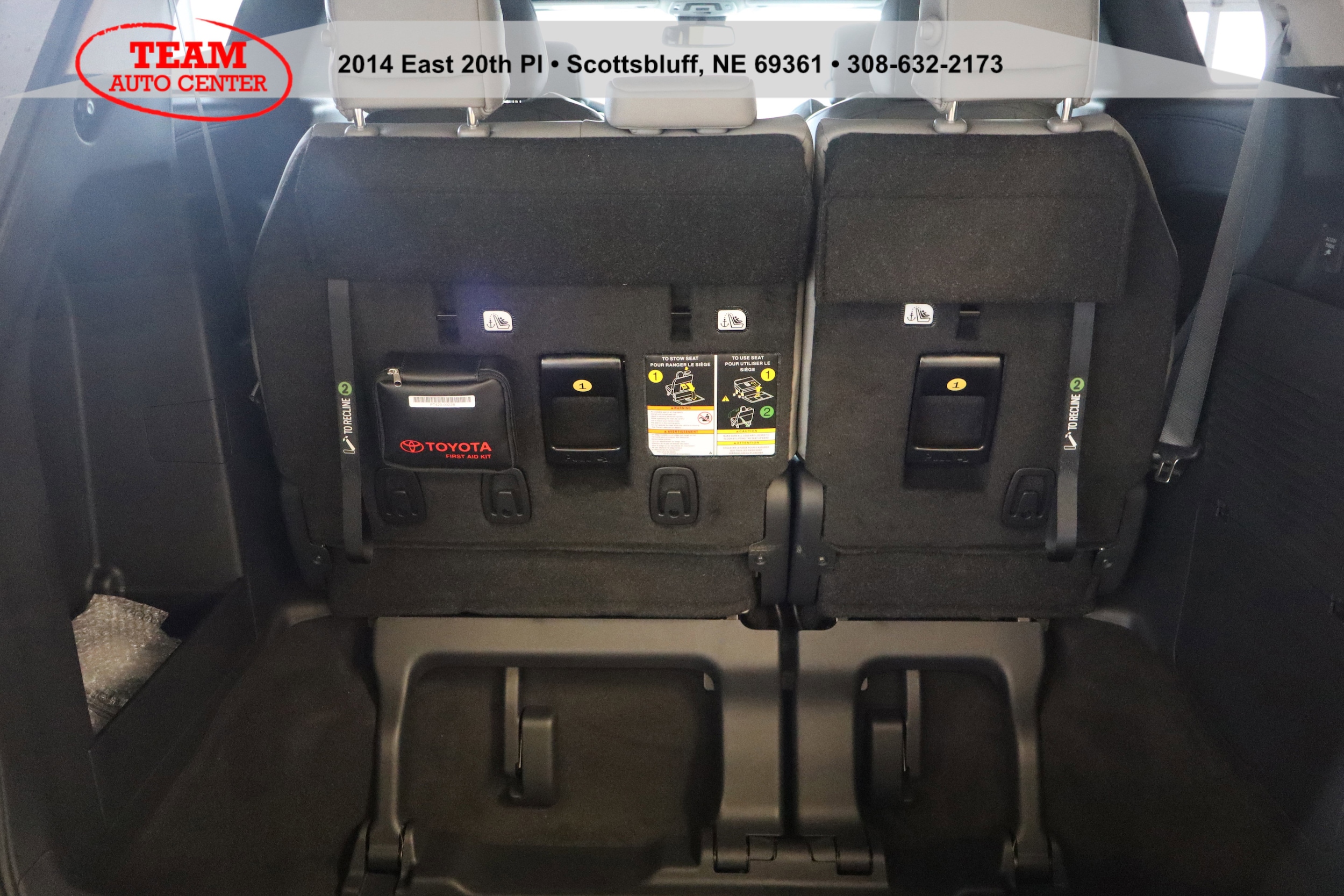 2025 Toyota Sienna XLE - Photo 17