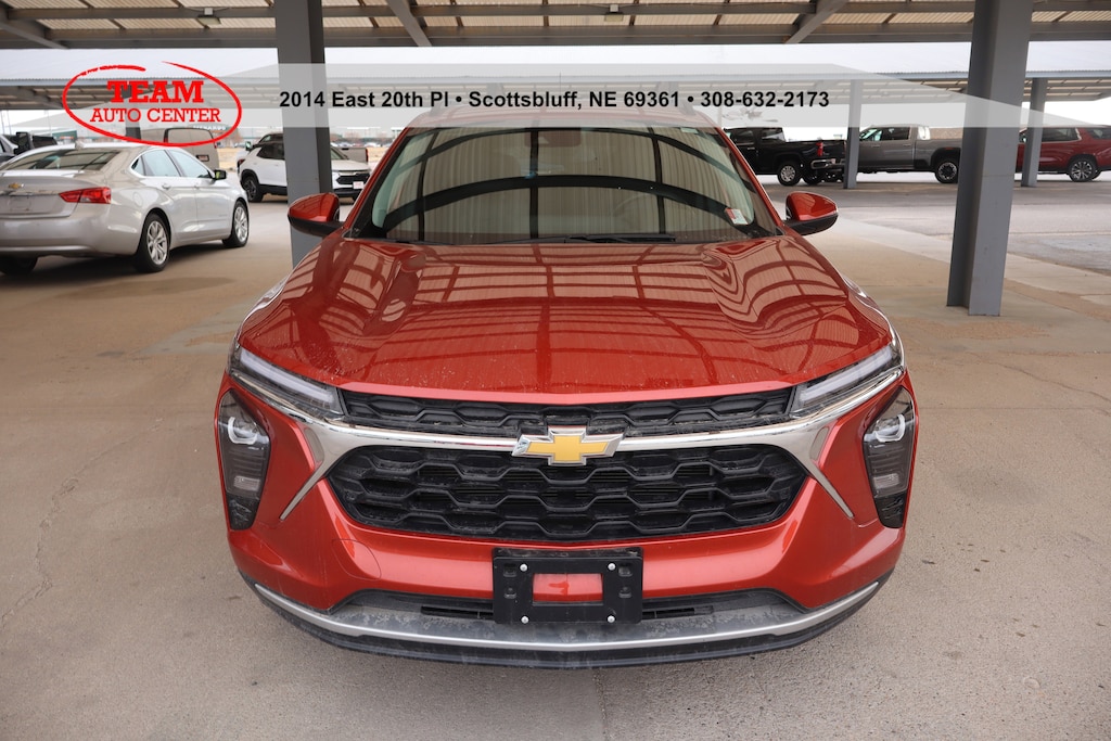 Used 2024 Chevrolet Trax LT SUV