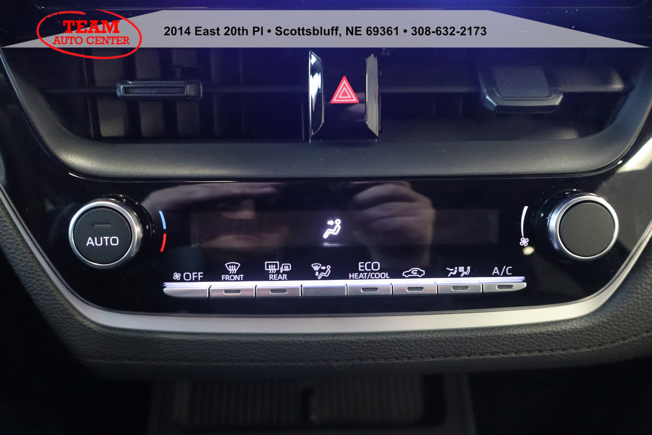 2026 Toyota Corolla Cross LE - Photo 24