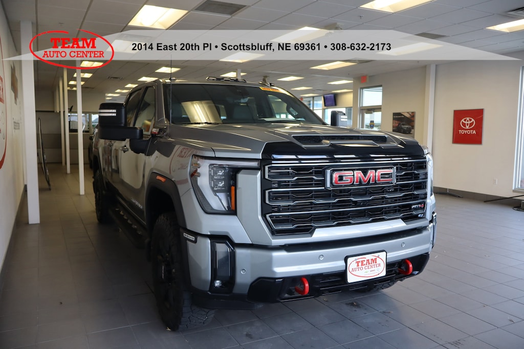 Used 2024 GMC Sierra 2500 HD AT4 Truck Crew Cab