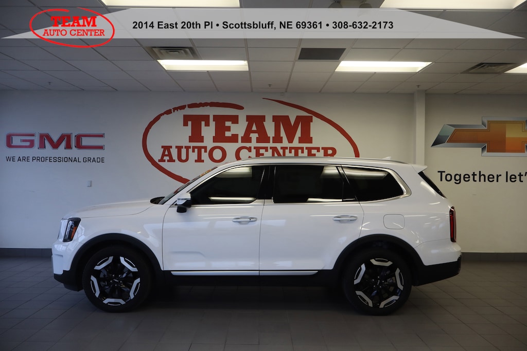 Used 2025 Kia Telluride S SUV