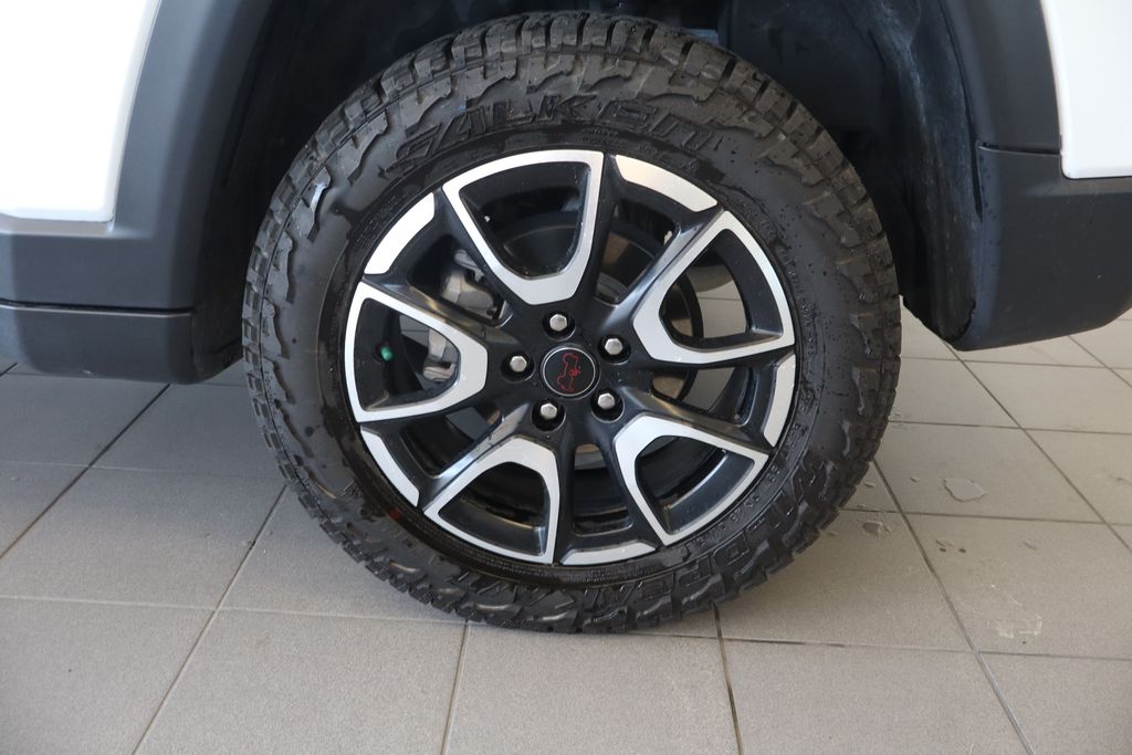 2025 Jeep Compass Trailhawk - Photo 8