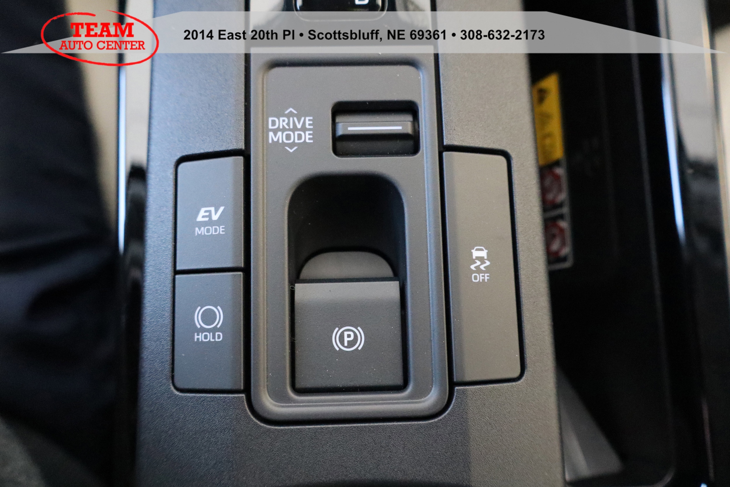 2026 Toyota Prius XLE - Photo 23