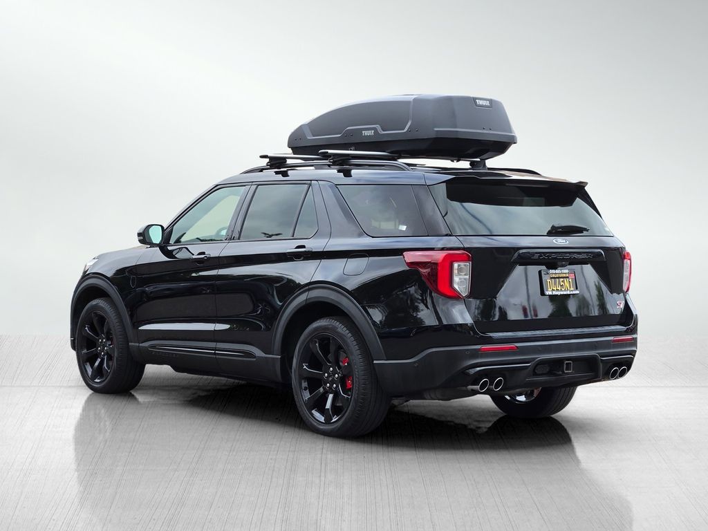 2022 Ford Explorer ST photo 6