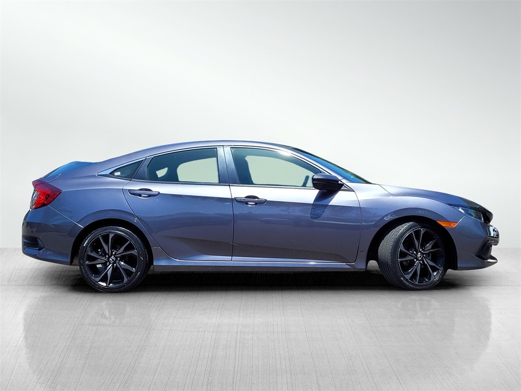 2019 Honda Civic Sport photo 3
