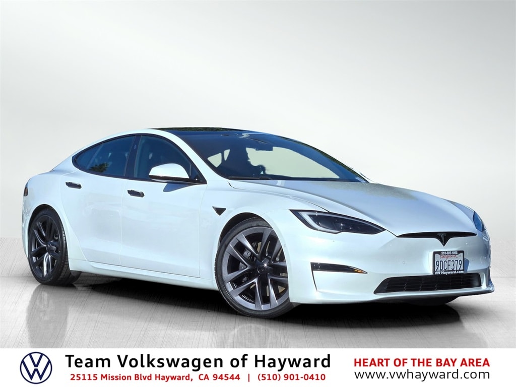 2022 Tesla Model S Base's photo