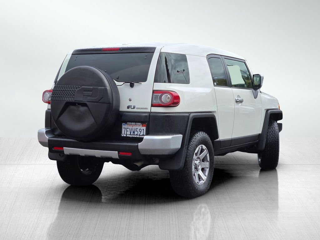 2014 Toyota FJ Cruiser Base photo 4