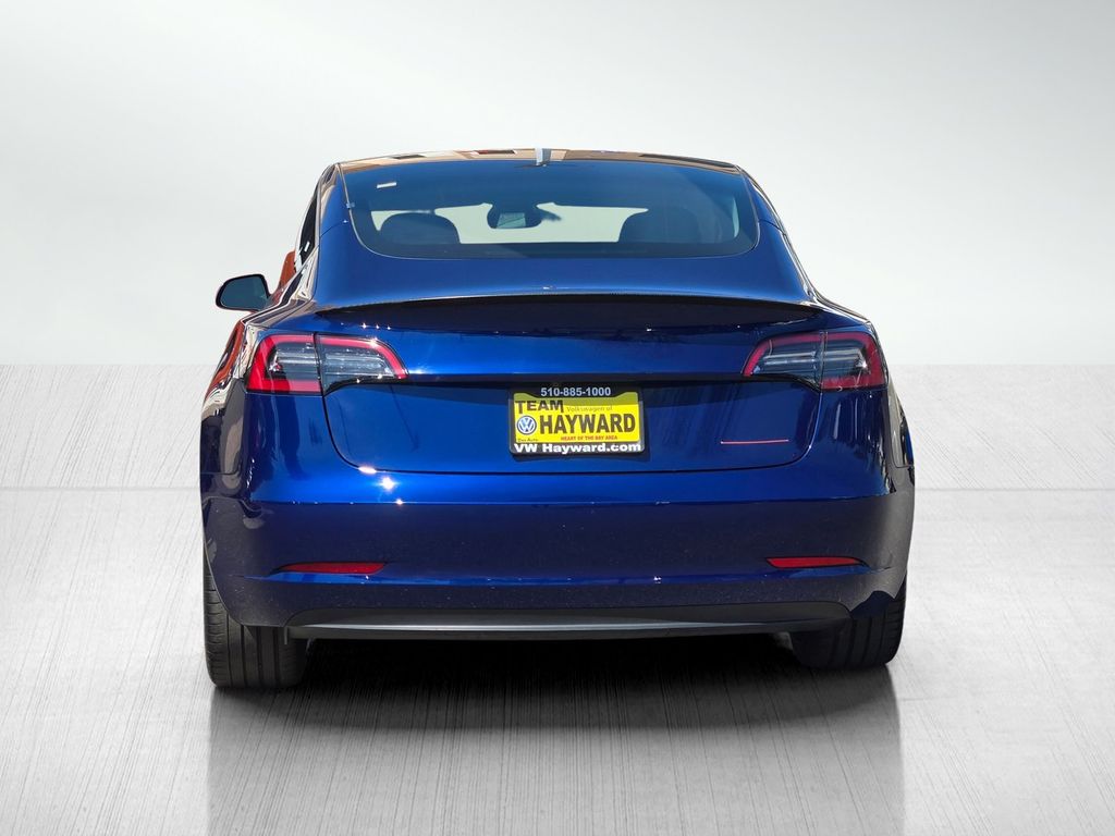2023 Tesla Model 3 Performance photo 4