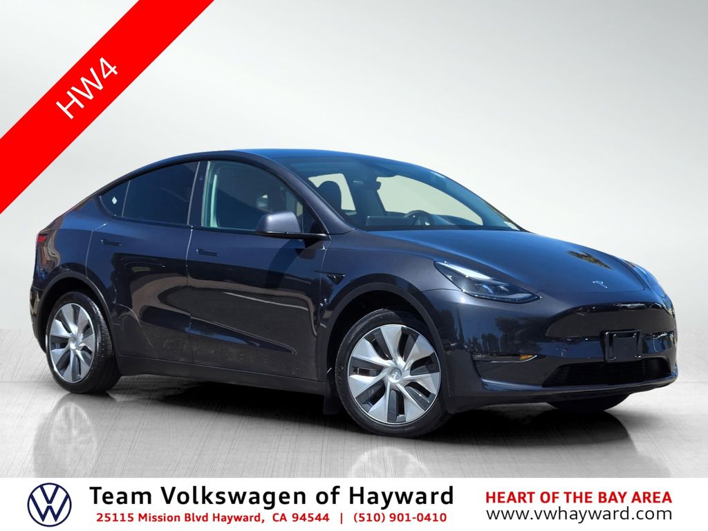2024 Tesla Model Y Long Range Dual Motor All-Wheel Drive's photo