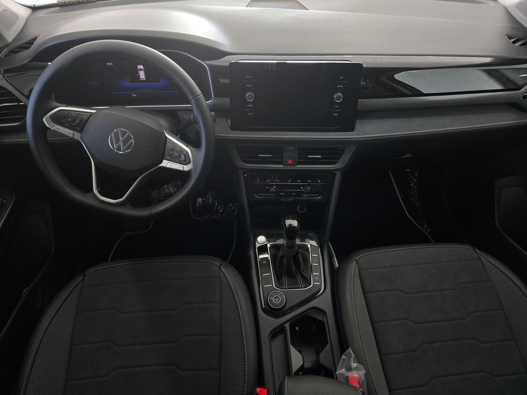 2026 Volkswagen Taos SE Black - Photo 6