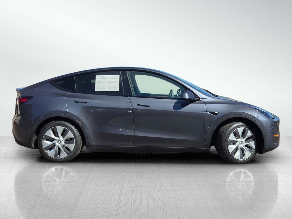 2023 Tesla Model Y Long Range photo 2