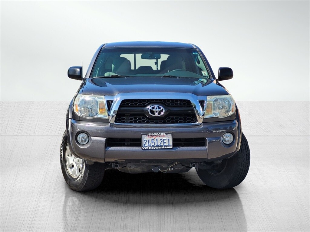 2011 Toyota Tacoma Base photo 2