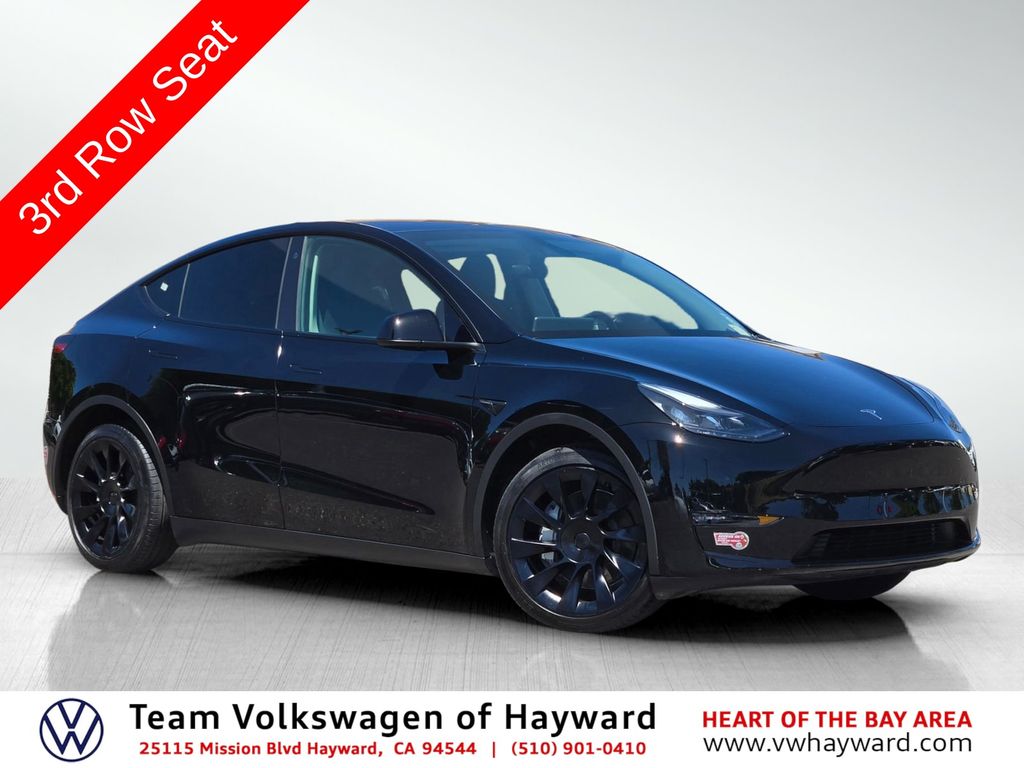 2023 Tesla Model Y Long Range Dual Motor All-Wheel Drive's photo