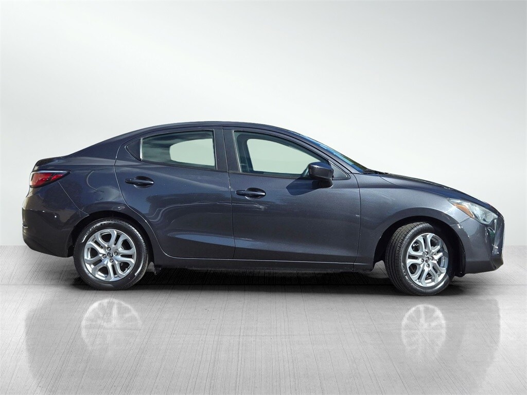 2016 Scion iA Base photo 3
