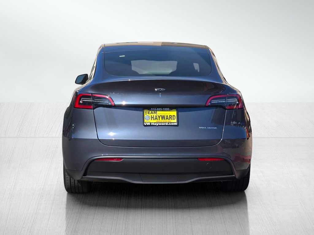 2023 Tesla Model Y Long Range photo 4
