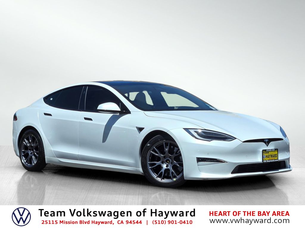 2021 Tesla Model S Long Range Plus's photo