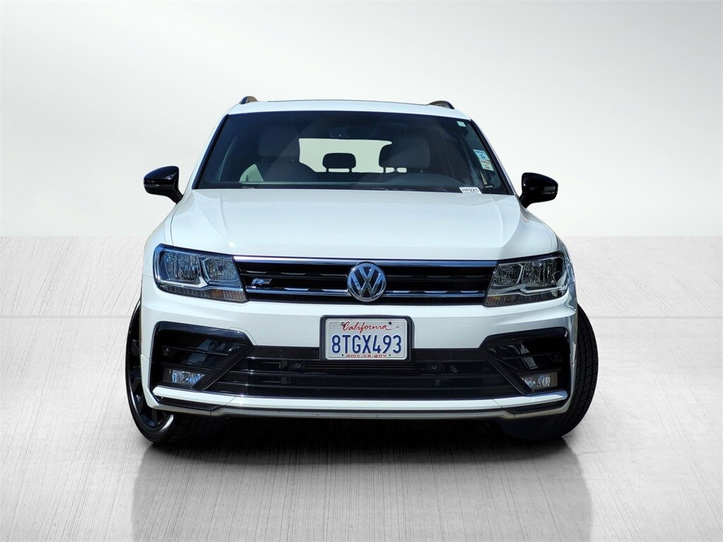 2020 Volkswagen Tiguan SE R-Line Black photo 2