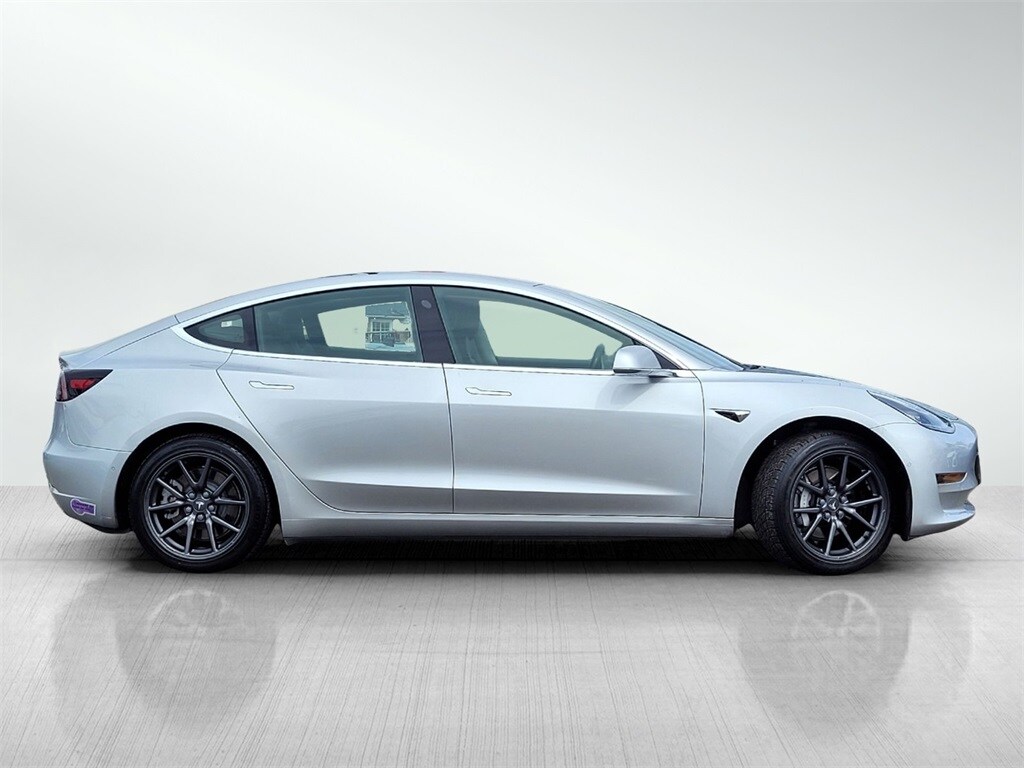 2018 Tesla Model 3 Long Range photo 3