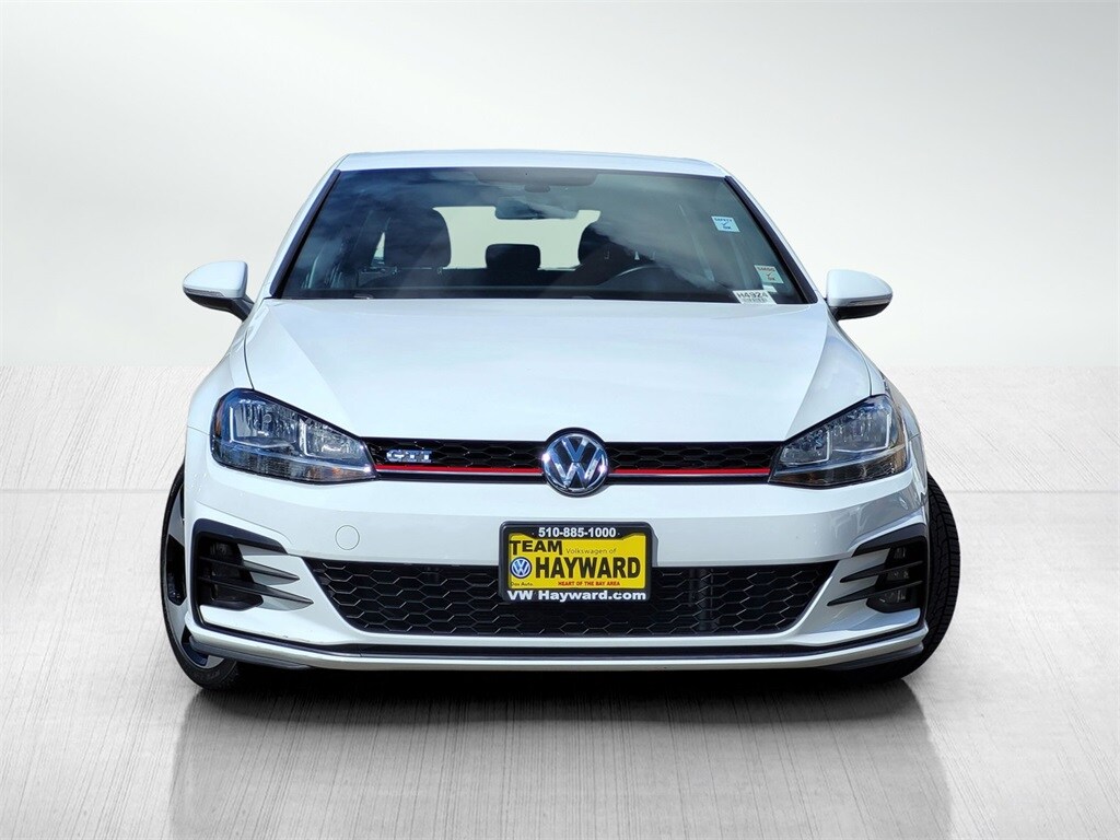 2018 Volkswagen Golf GTI SE Autobahn photo 2