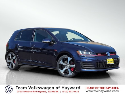 2017 Volkswagen Golf GTI SE Hatchback