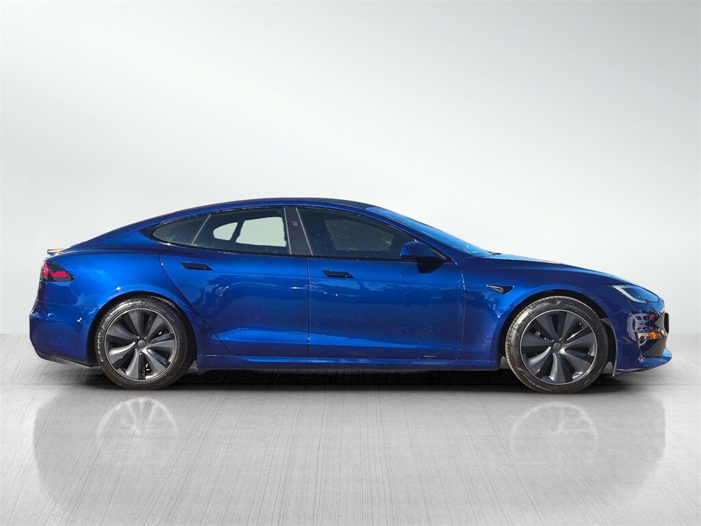 2023 Tesla Model S Standard Range photo 3