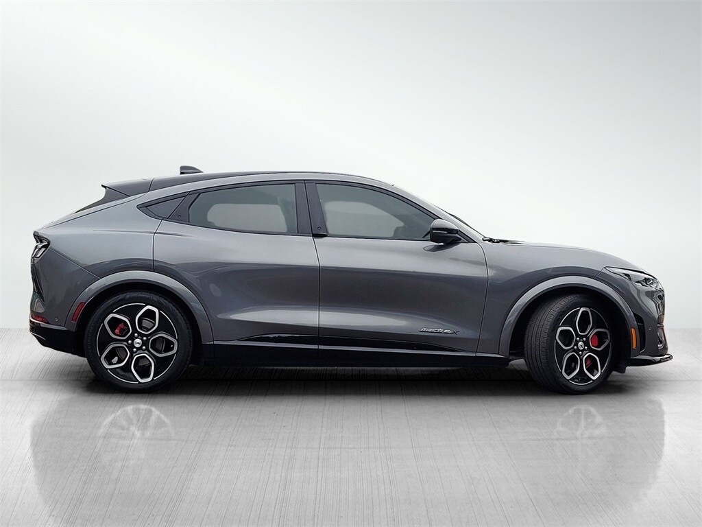 2023 Ford Mustang Mach-E GT photo 3