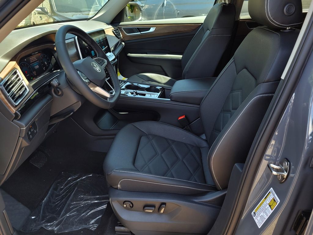2026 Volkswagen Atlas SE w/Tech - Photo 8