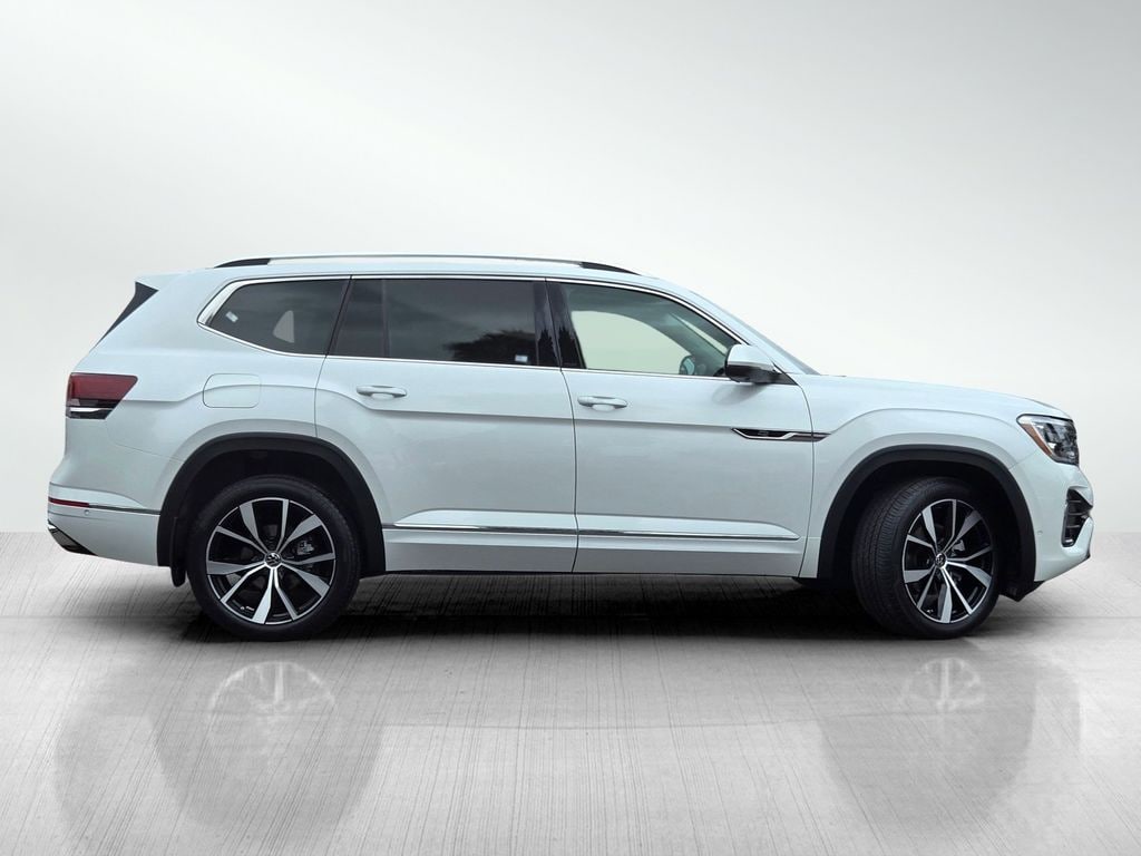 Used 2024 Volkswagen Atlas 2.0T SEL Premium R-Line SUV