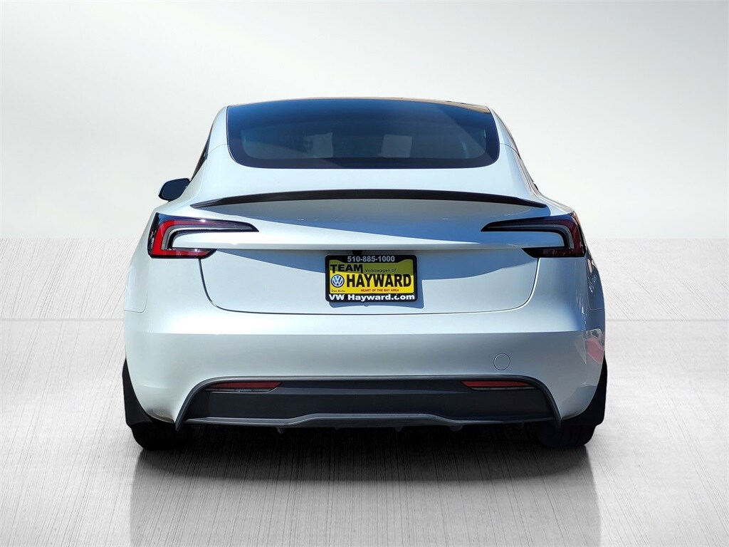2024 Tesla Model 3 photo 5
