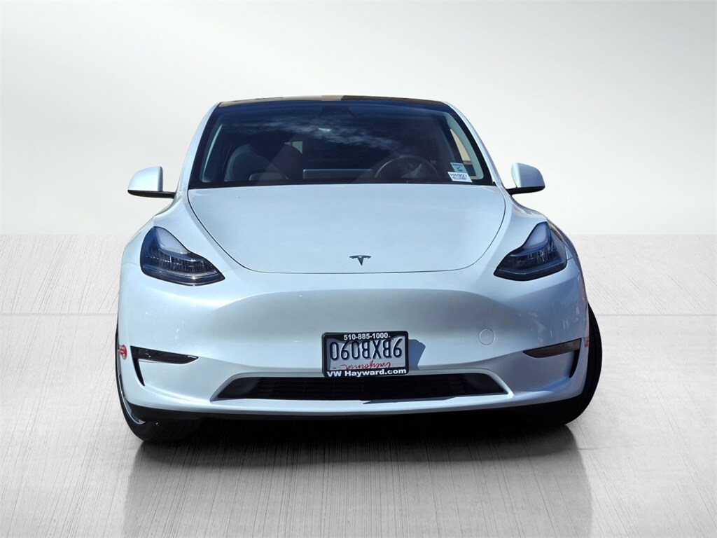 2023 Tesla Model Y Long Range photo 2