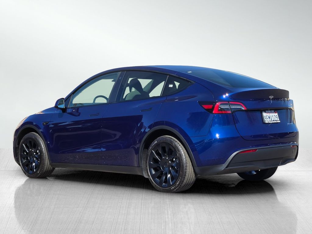 2023 Tesla Model Y Long Range photo 5