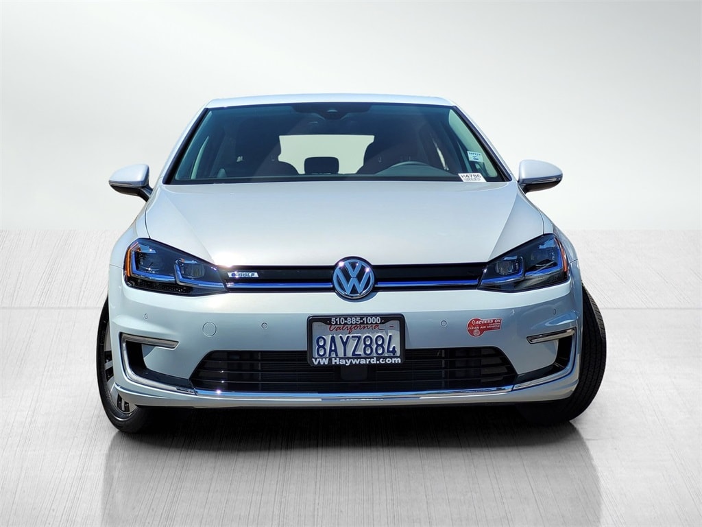 Used 2017 Volkswagen e-Golf e-Golf SEL Premium with VIN WVWPR7AUXHW953726 for sale in Hayward, CA