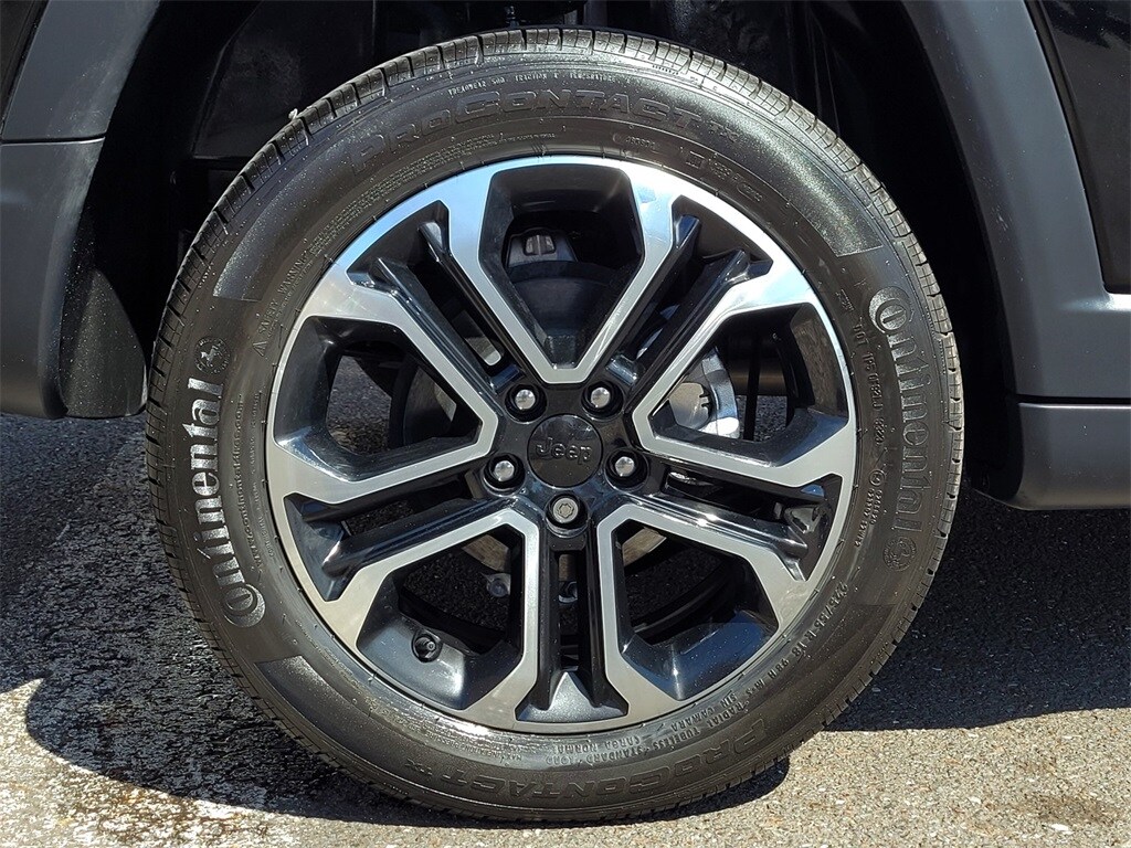 2024 Jeep Compass Limited photo 3