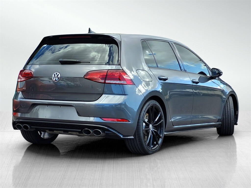 2019 Volkswagen Golf R 4Motion photo 3