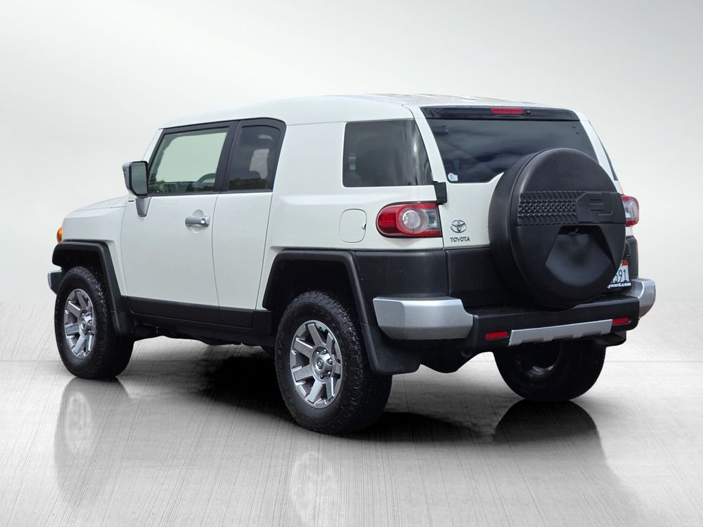 2014 Toyota FJ Cruiser Base photo 6