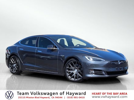 2016 Tesla Model S 90D Sedan