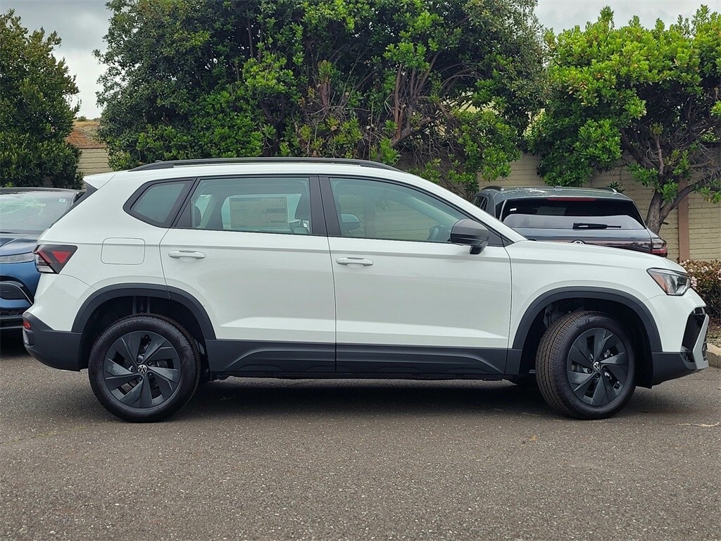 2025 Volkswagen Taos S photo 2