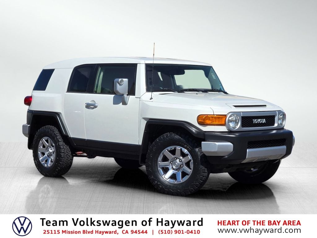 2014 Toyota FJ Cruiser 4x4 AT's photo