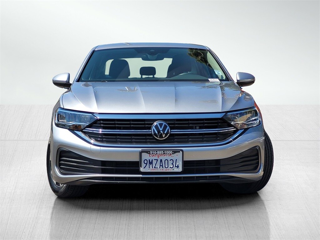 2024 Volkswagen Jetta 1.5T S photo 2