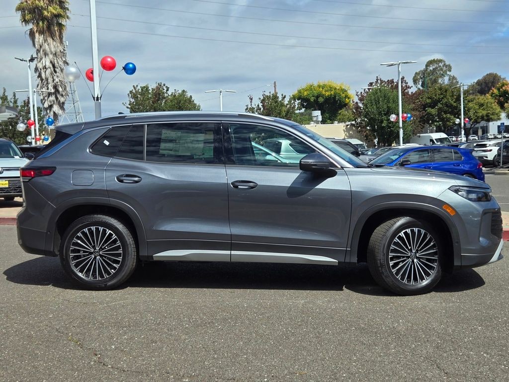 New 2026 Volkswagen Tiguan S SUV
