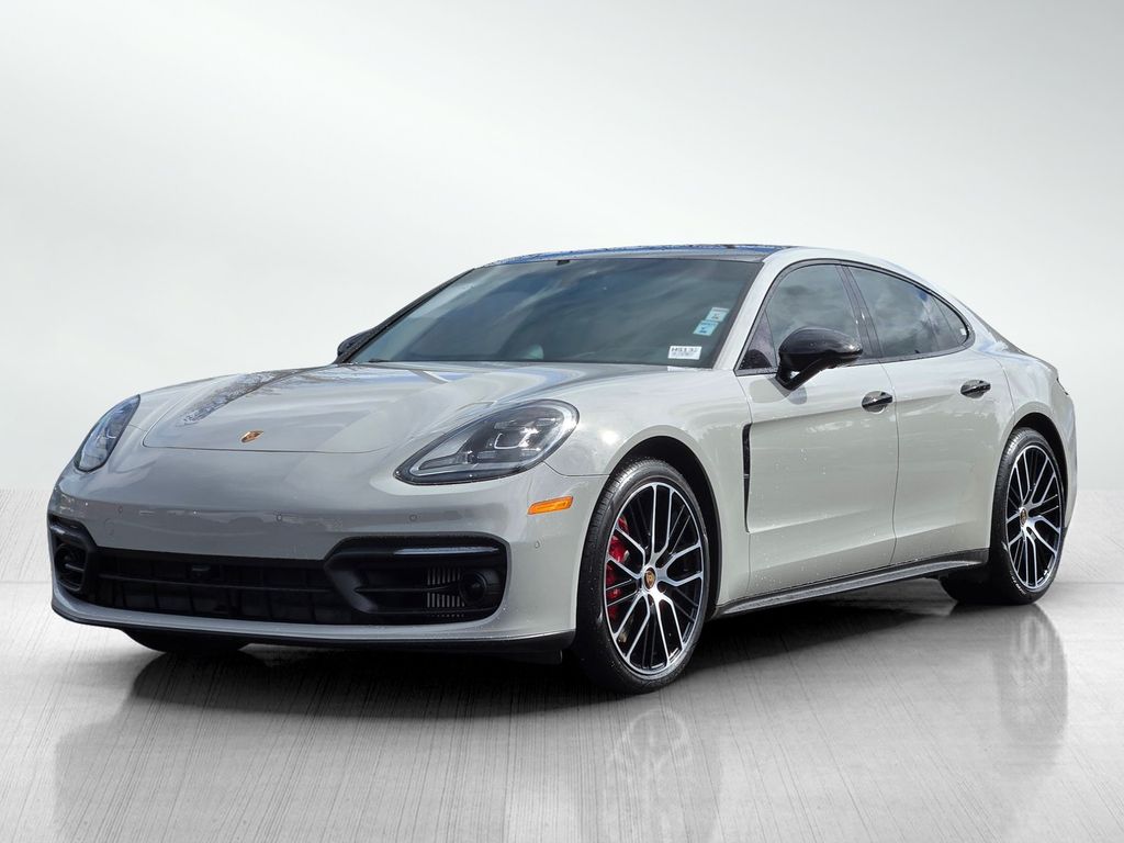 2021 Porsche Panamera 4S photo 3