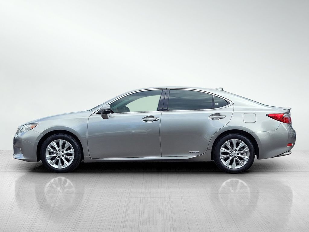 2015 LEXUS ES 300h photo 6