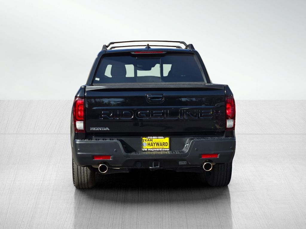 2025 Honda Ridgeline Black Edition photo 4