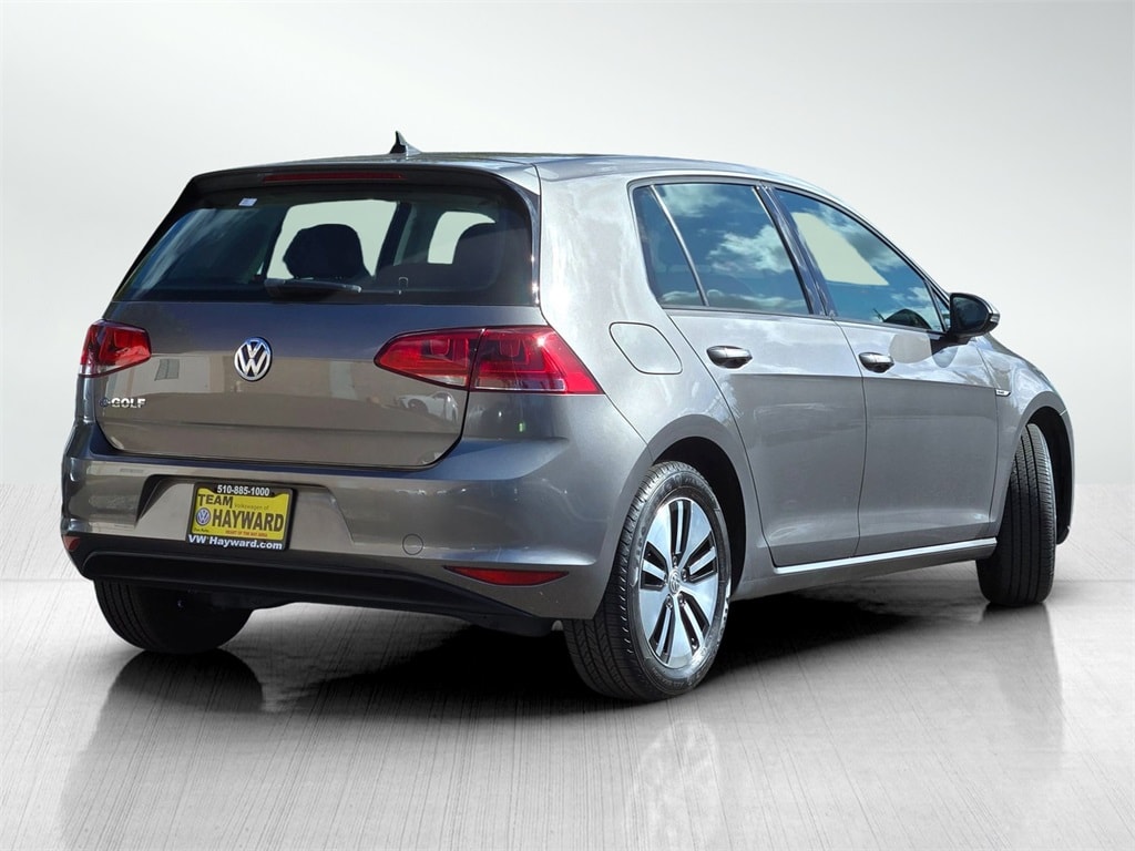 Used 2016 Volkswagen e-Golf SE Hatchback