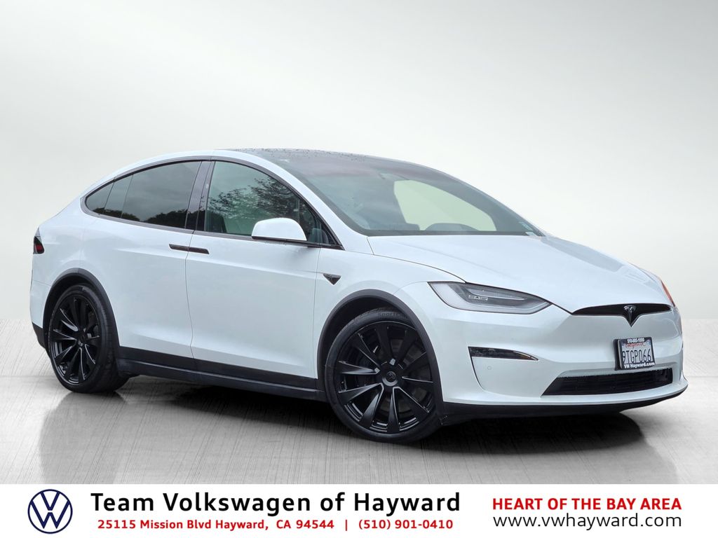 2022 Tesla Model X Plaid's photo