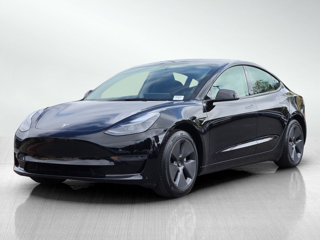 2023 Tesla Model 3 Base photo 3