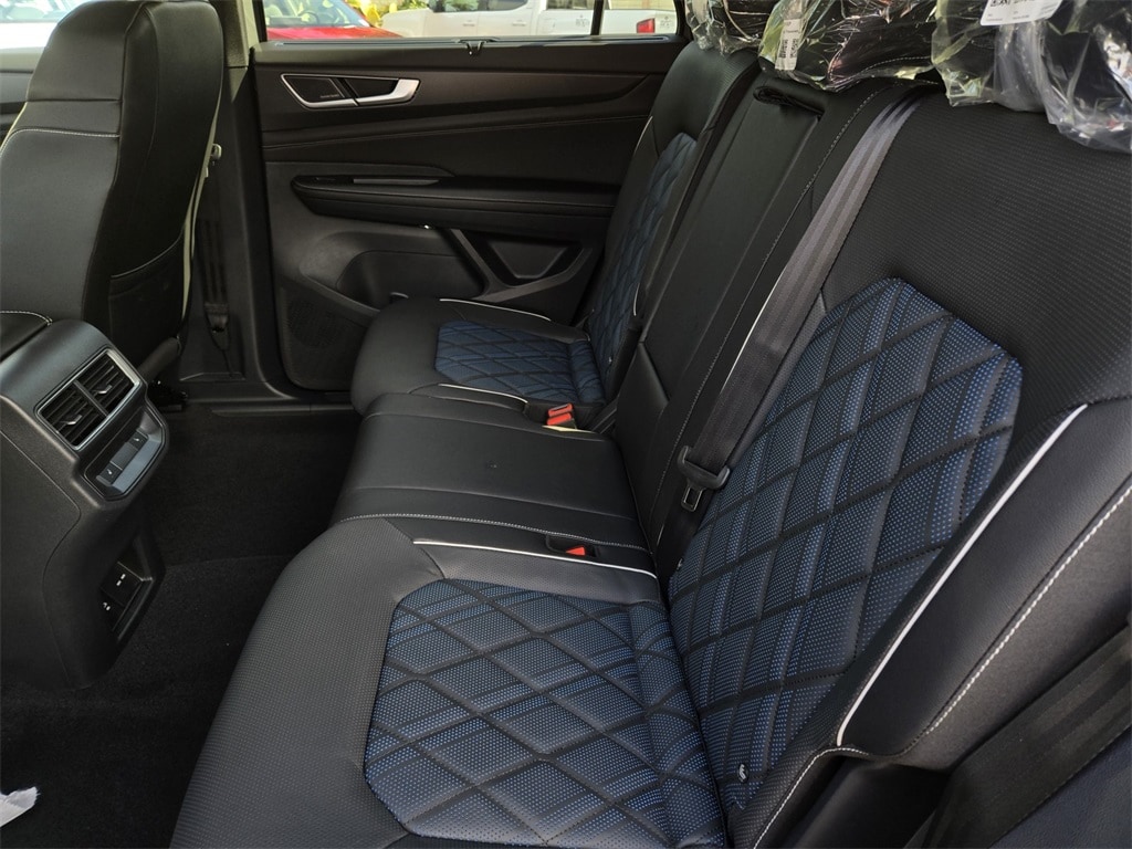 New 2026 Volkswagen Atlas Cross Sport 2.0T SEL Premium R-Line SUV