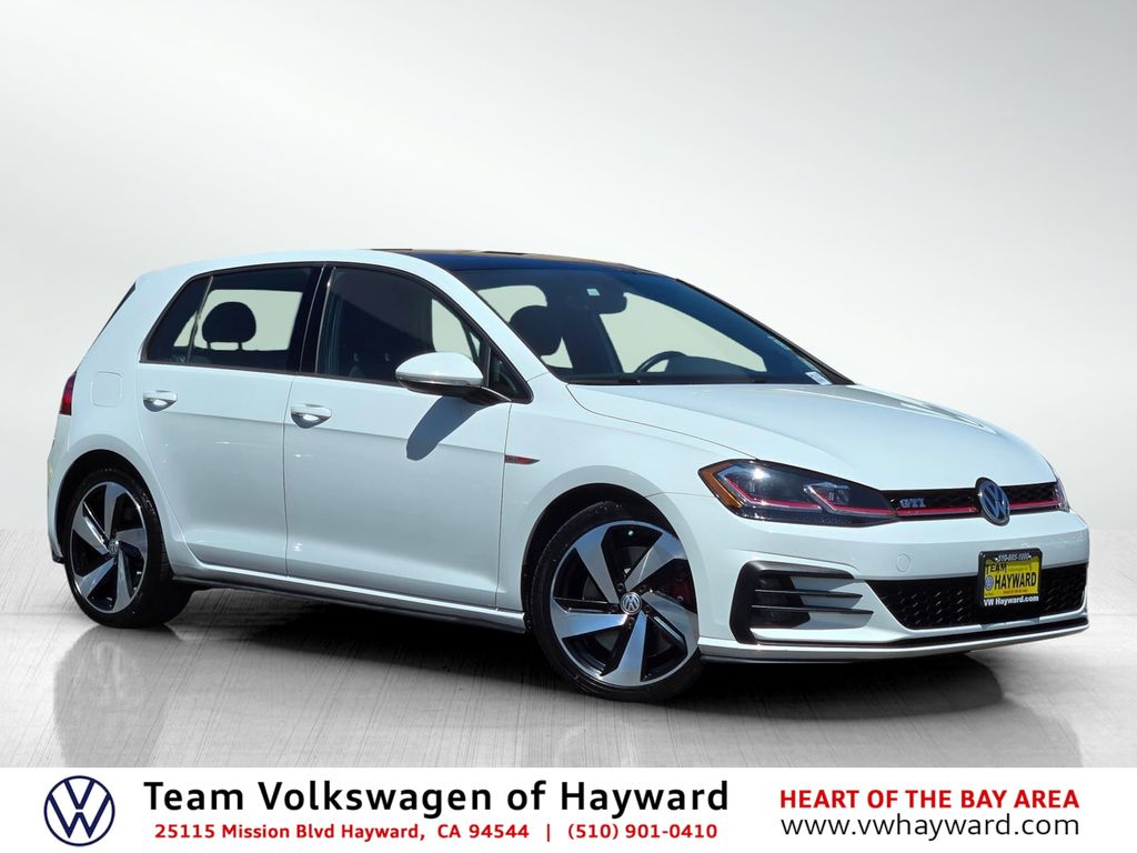 2018 Volkswagen Golf GTI 2.0T SE 4-door's photo