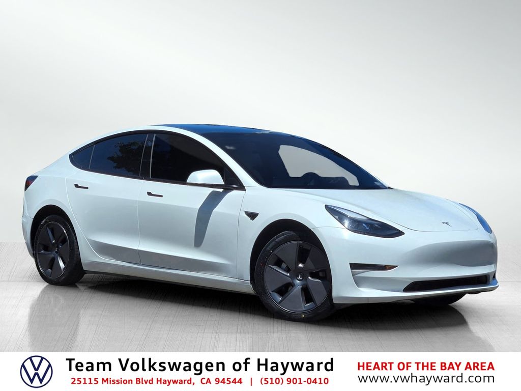 2023 Tesla Model 3's photo