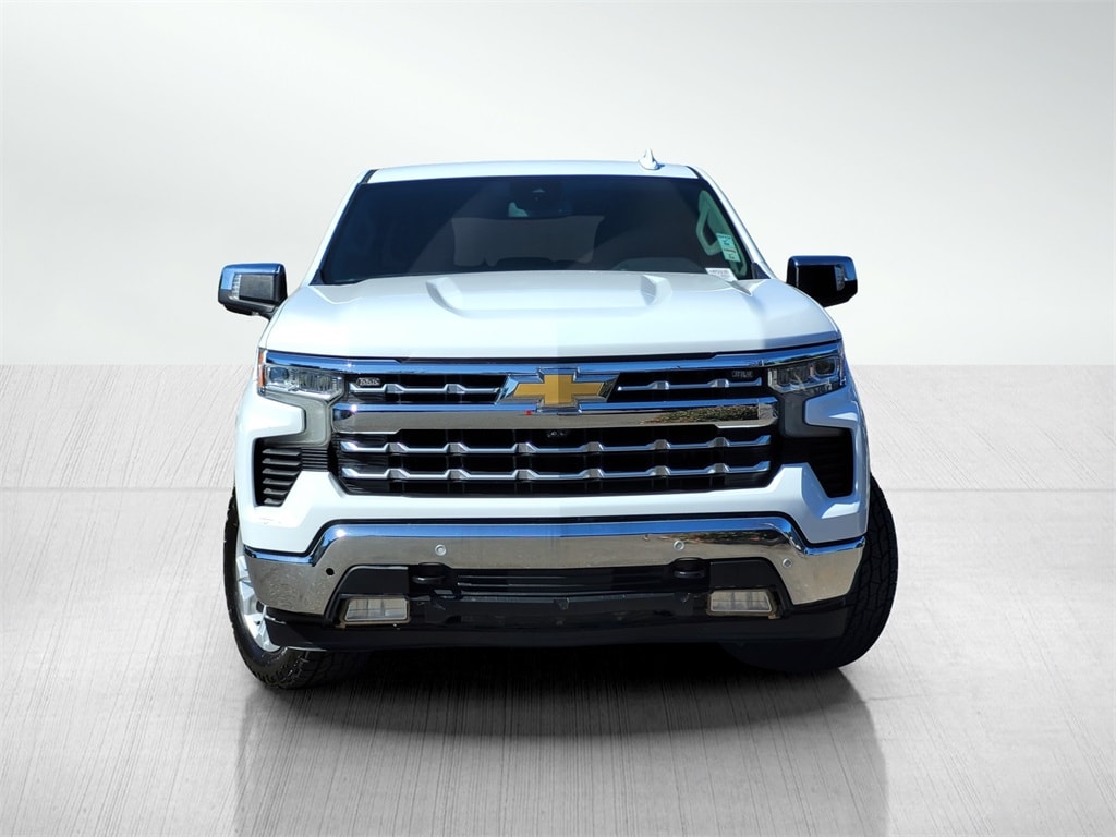 2023 Chevrolet Silverado 1500 LTZ photo 2
